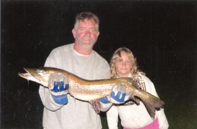 Kayli Benak, 9 yrs old, Burbank, IL, 36-1/2 in Nothern, 11-1/2 lb